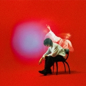 GLOW[CD+Blu-ray Disc]<初回生産限定盤>