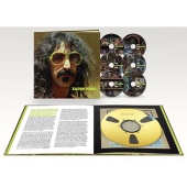Frank Zappa（フランク・ザッパ）｜1974年と76年に残した極上のライヴ音源を求め得る最高の音質で収録した、初出音源満載の6枚組ボックス・セット『ZAPPA/ERIE』  - TOWER RECORDS ONLINE