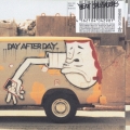 DAY AFTER DAY/SOLITAIRE＜初回生産限定盤＞
