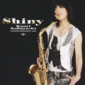 SHINY＜通常盤＞