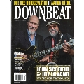 DOWNBEAT 2015年11月号