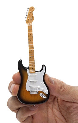 ○フェンダー ストラスキャスター  ケース付き Fender The Best Collection 