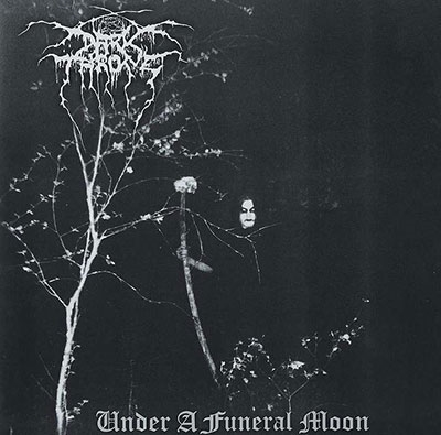 Under A Funeral Moon＜限定盤＞