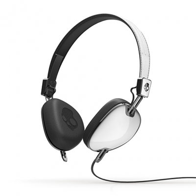 Skullcandy NAVIGATOR ヘッドホン Black(Mic3リモコン付)