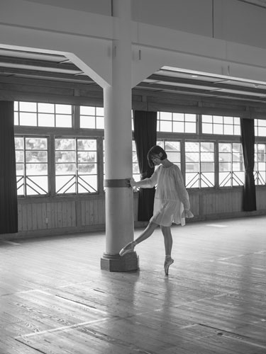 つばきファクトリー福田真琳 写真集 『 MARINE 』