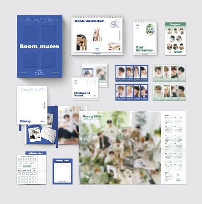 Stray Kids/Stray Kids 2022 SEASON'S GREETINGS Room,mates [CALENDAR+GOODS]