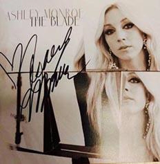 The Blade (Signed CD)(Amazon Exclusive)<限定盤> The Blade (Signed CD)(Amazon Exclusive)<限定盤>