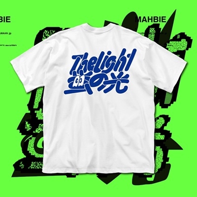 side A: the LIGHT feat. TAMAAN .jp / side B: 蛍の光 Step into a World 45 Edit & T-shirts set ［CD+Tシャツ(L)］＜数量限定盤＞