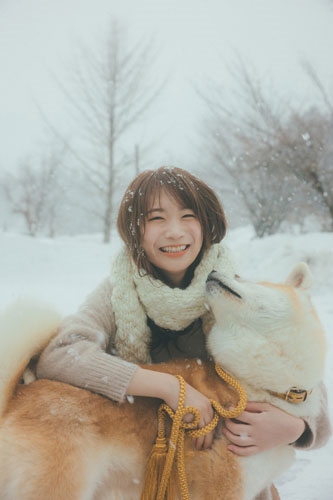 秋元真夏フォトブック『淡淡(あわあわ)』＜3部:3冊券 イベント参加抽選権付＞