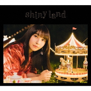 shiny land ［CD+DVD+フォトブックレット］＜初回生産限定盤＞
