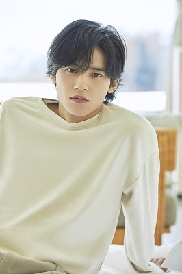 岡田健史カレンダー2021.04‐2022.03 ［CALENDAR+DVD］