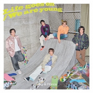 Life goes on/We are young ［CD+DVD］＜初回限定盤A＞