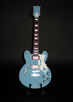 Miniature Guitar 「Noel Gallagher」