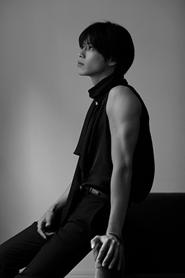 コムドットやまと1st写真集『LUCY』<ネット書店限定版> コムドットやまと1st写真集『LUCY』<ネット書店限定版>