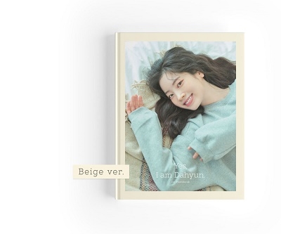 TWICE 写真集　Yes,I am Dahyun  beige ver