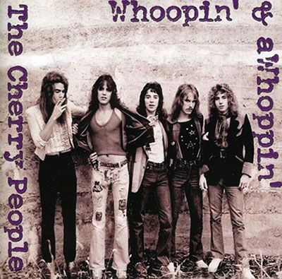 whoopinβ