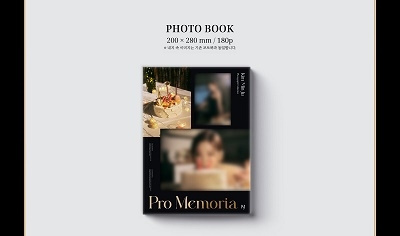 Kim Min Ju/KIM MIN JU 1st Photobook [Pro Memoria] : Limited Edition