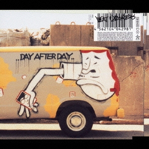 DAY AFTER DAY/SOLITAIRE＜通常盤＞