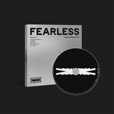 1st Mini Album FEARLESS [Monochrome Bouquet Ver.]