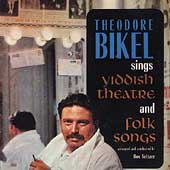 Sings Yiddish Theater & Folk Songs